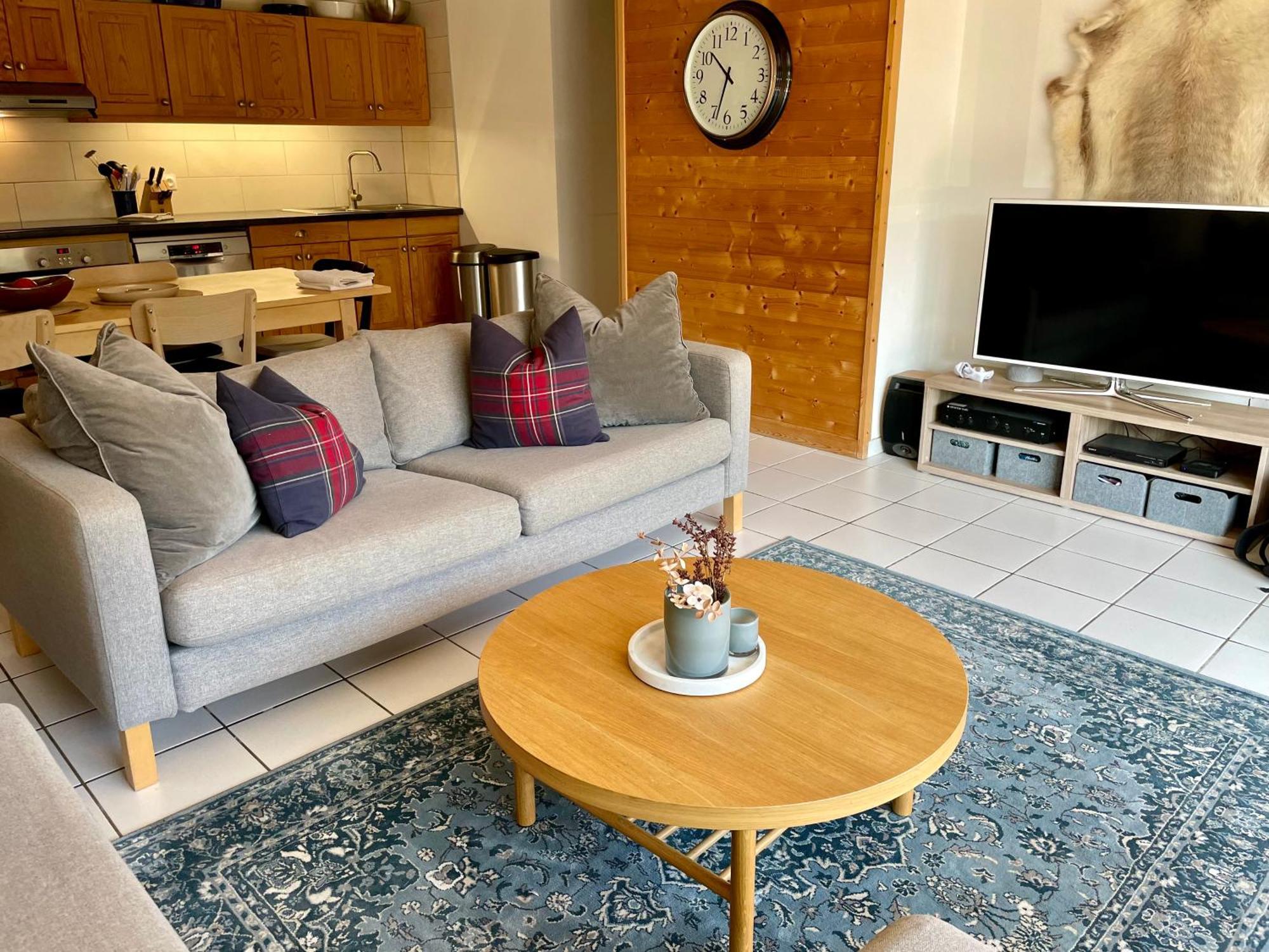 Central Morzine, Spacious 2 Bedroom Family Apartment ภายนอก รูปภาพ